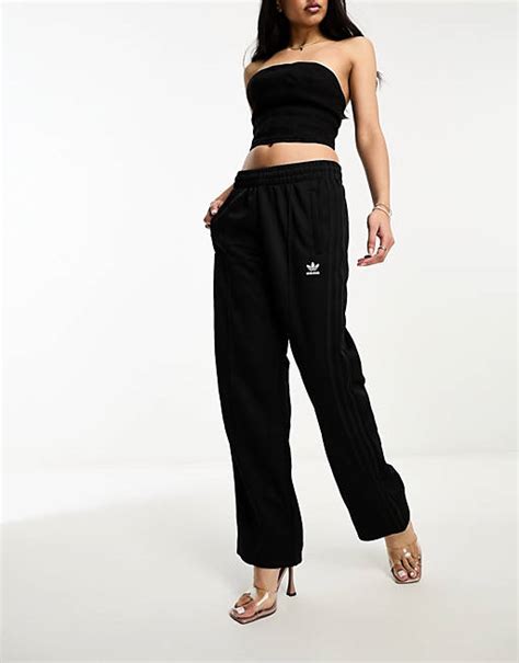 adidas originals superstar schwarze trainingshose mit bündchen|adidas Originals Superstar Trainingshose schwarz kaufen .